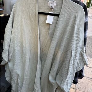 Universal Women's Gray Cape Jacket